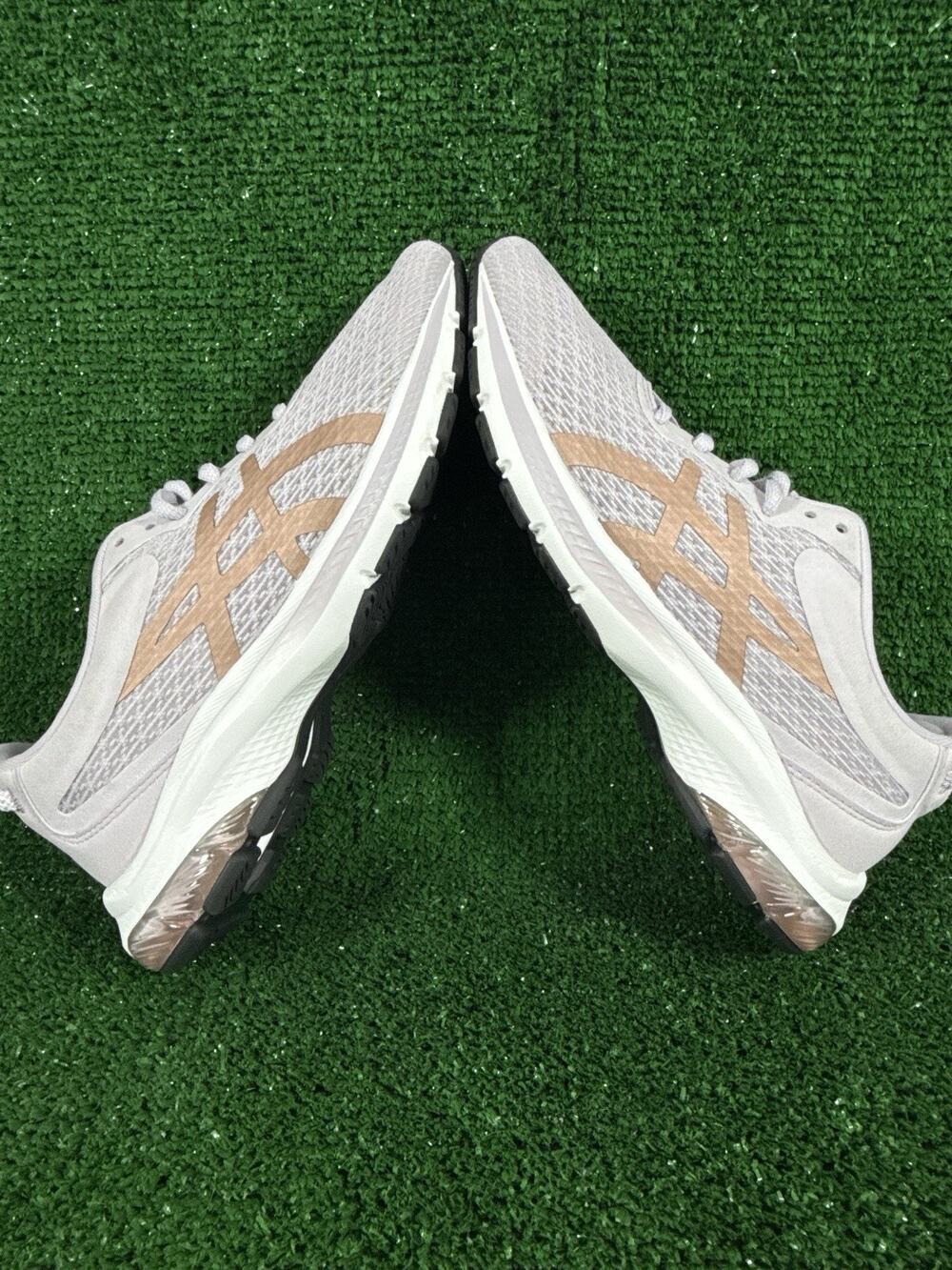 ASICS Women’s Running Shoes Size 6.5 – Excellent Condition Light Grey